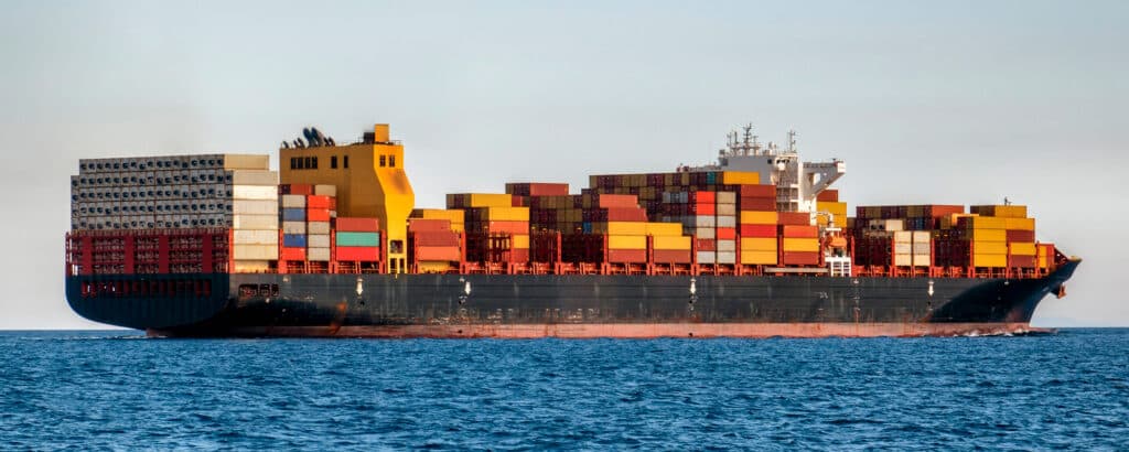 Seas to ocean freight and sea cargo transport